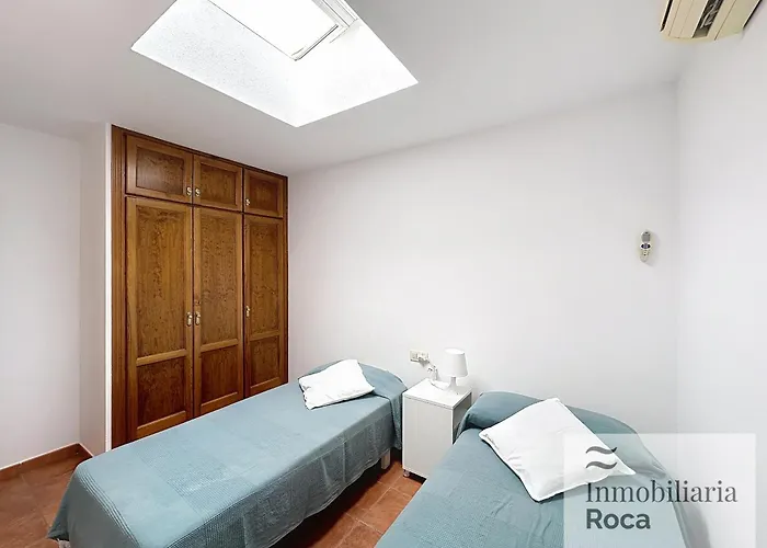 Roca Fornells, Maritim 53 - F275 *